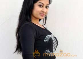 Tanishka photo 14