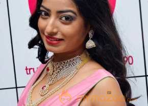  Tarunika 