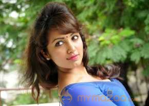  Tejaswi Madivada 