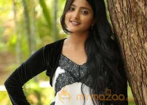  Ulka Gupta Andhra Pori Poster Launch Stills  photo 10