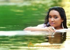 Vaishali Photoshoot photo 4