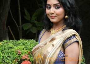 Vidya Langa Voni Photoshoot photo 2
