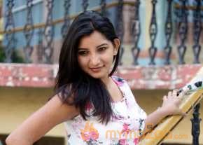 Vinisha Naidu photo 5