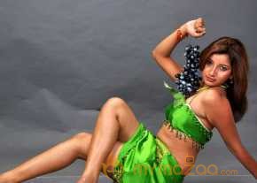 Vinisha Naidu Green Dress Pictures photo 20