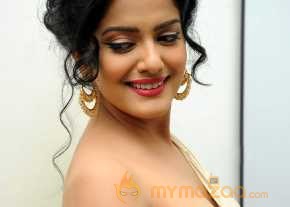 Vishakha Singh photo 6