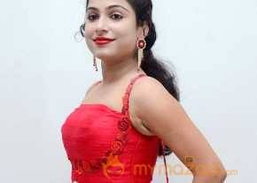 Vrushali Gosavi Red Dress Pics photo 7