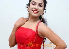 Vrushali Gosavi Red Dress Pics photo 6