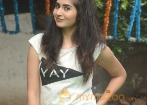 Vyoma Nandi Glam Pics photo 10