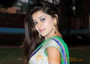 Yamini Bhaskar photo 21