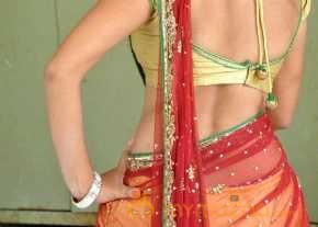 Yamini Bhaskar photo 4