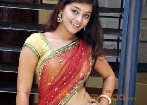 Yamini Bhaskar photo 10