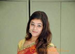 Yamini Bhaskar photo 3