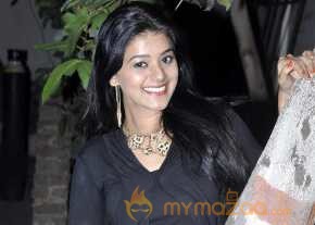 Yamini Bhaskar Photoshoot At Kakatiyudu Movie Teaser Launch photo 7