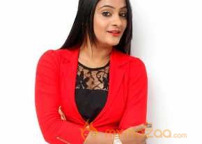 Yelli Photoshoot At Pramadam Movie Success Meet photo 6