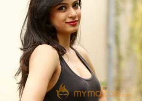  Zara Shah Photoshoot At Aithe 2-0 Movie Launch  photo 8