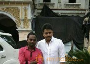 Pawan Kalyan's Katamarayudu Working Stills photo 10