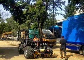 Pawan Kalyan's Katamarayudu Working Stills photo 8