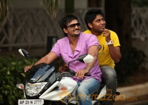 1000 Abaddalu Movie New Stills photo 8