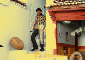 916 KDM Prema Movie Stills Wallpapers photo 19