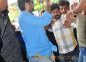 A Aa FDFS @ A Aa Director and Actor photo 4