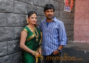 Abbai Class Ammai Mass Latest Stills photo 4