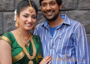 Abbai Class Ammai Mass Latest Stills photo 16