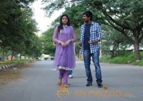 Abbai Class Ammai Mass Movie Stills photo 7