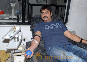 Actors Blood Donation stills photo 5