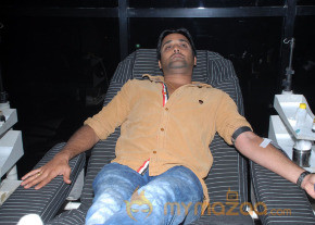 Actors Blood Donation stills photo 32