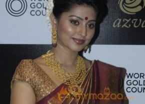 Actress Sneha at Azva Jewellery Collections Photo gallery photo 17