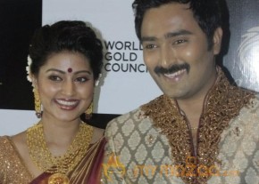 Actress Sneha at Azva Jewellery Collections Photo gallery photo 12