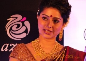 Actress Sneha at Azva Jewellery Collections Photo gallery photo 11