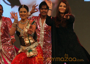 Aish, Sachin at Cocacola My School Photos photo 6