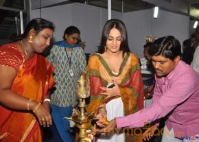 Aksha At Trendz Summer Fashion Exhibition Launch  photo 32