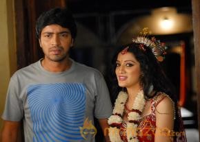 Allari Naresh Yamudiki Mogudu Movie Stills photo 5