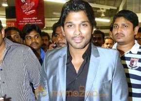 Allu Arjun at South Scope Gallery photo 9