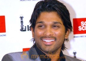 Allu Arjun at South Scope Gallery photo 17