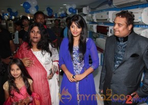 Anjali Launch Yes Mart Super Store  photo 7