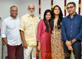 Anushka Shetty Size Zero Movie Launch photo 2