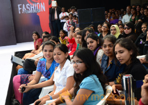 Apollo Cancer Hospital Fashion Show  photo 57