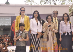 Apollo Cancer Hospital Fashion Show  photo 97