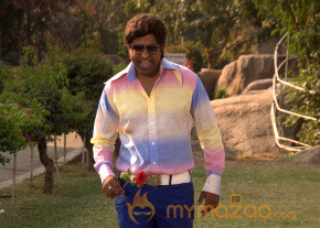 Athadu Aame o Scooter Movie Stills photo 16