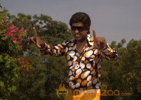 Athadu Aame o Scooter Movie Stills