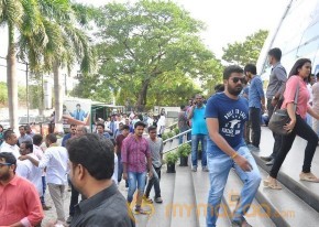 Babu Bangaram Theatre Coverage Stills photo 2