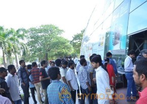 Babu Bangaram Theatre Coverage Stills photo 32