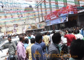 Babu Bangaram Theatre Coverage Stills photo 29