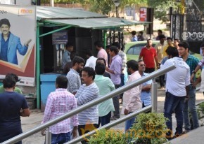 Babu Bangaram Theatre Coverage Stills
