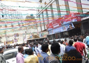 Babu Bangaram Theatre Coverage Stills photo 21