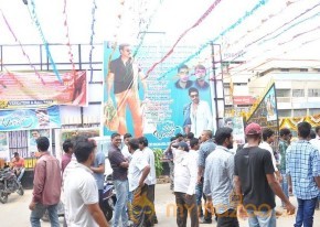 Babu Bangaram Theatre Coverage Stills photo 12