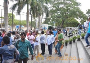 Babu Bangaram Theatre Coverage Stills photo 10